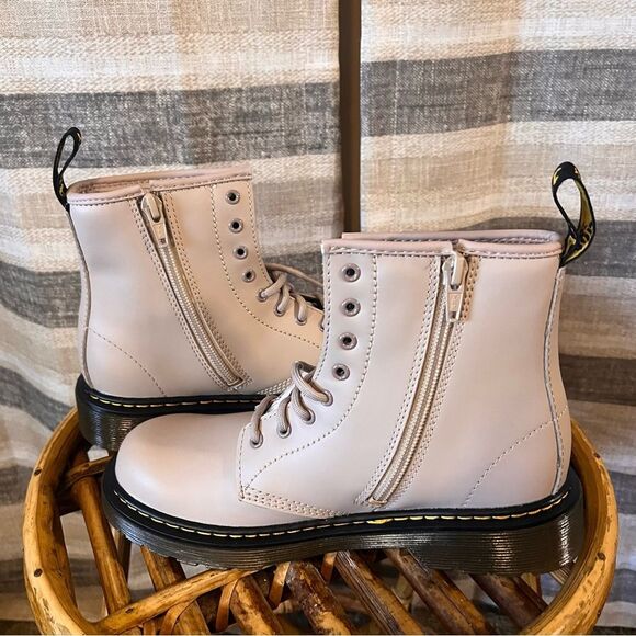Doc Martens Vintage Taupe Combat Boots Size‎ 3 - Picture 6 of 9
